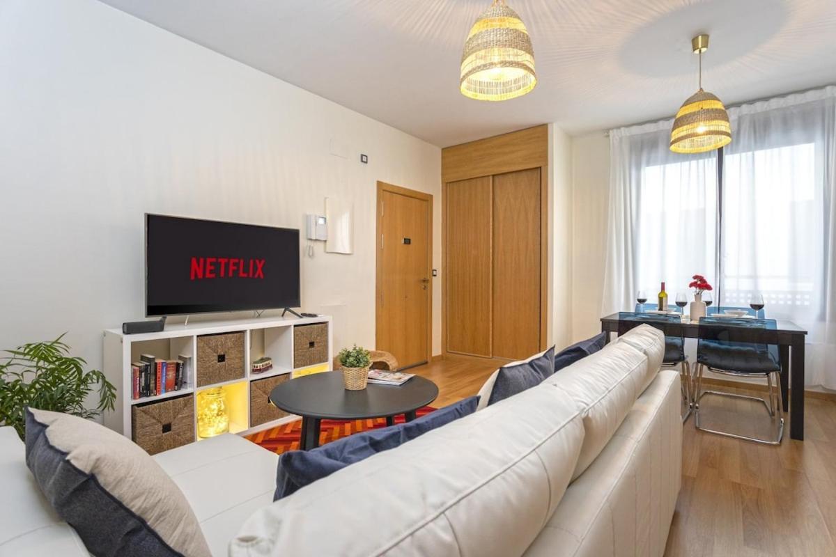 -Malagasunapts- Privateterrace Freeparking Pool Ngoại thất bức ảnh